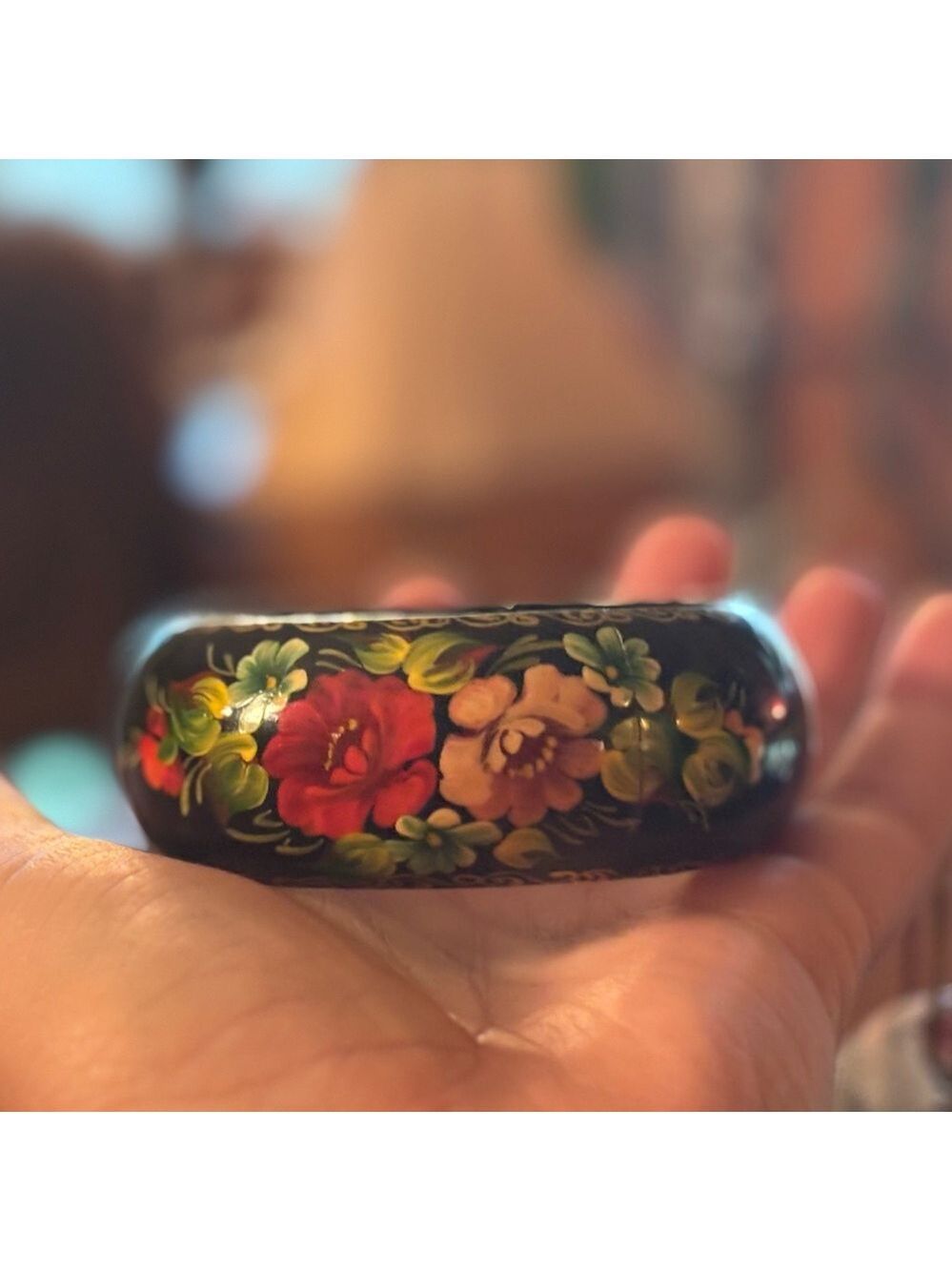 VINTAGE Russian Black Lacquer Floral Painted Bangle Bracelet Small - Picture 3 of 17